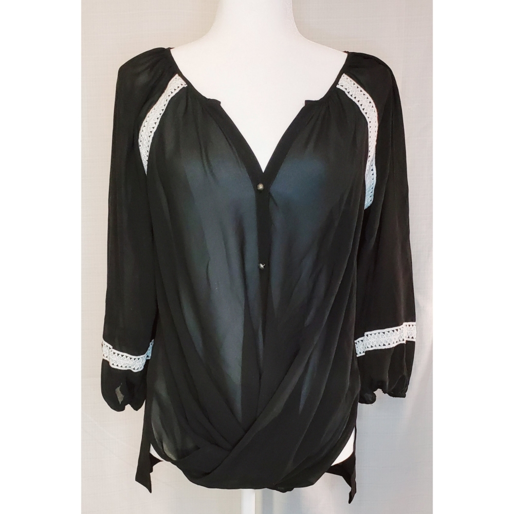 Black Twist Front Top